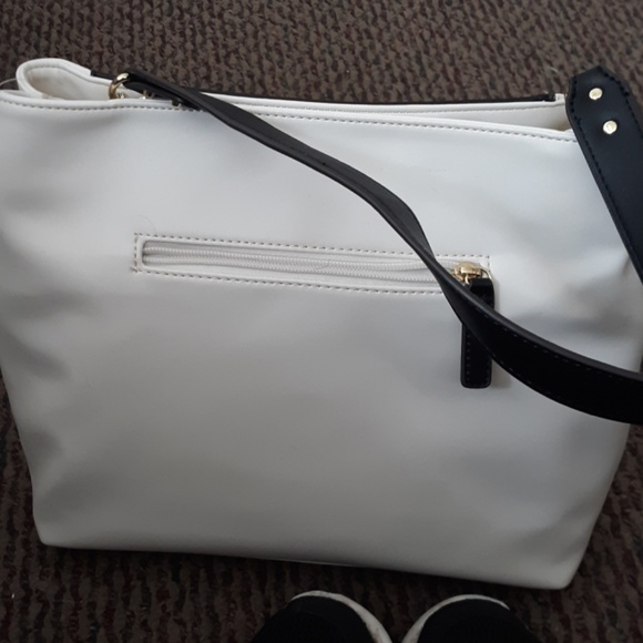 Purse - Picture 2 of 2